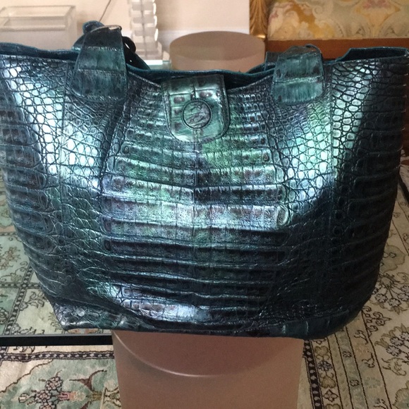 nancy gonzalez tote